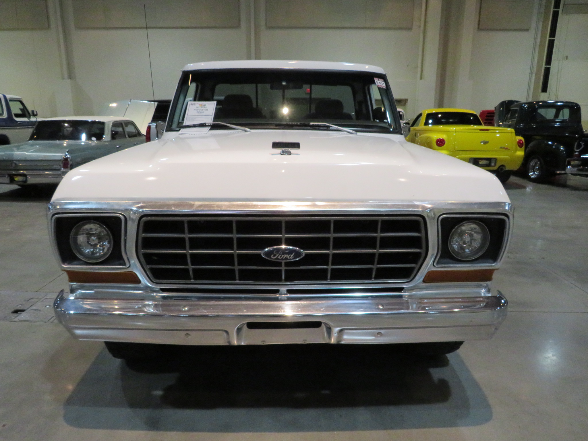 3rd Image of a 1977 FORD F100 CUSTOM