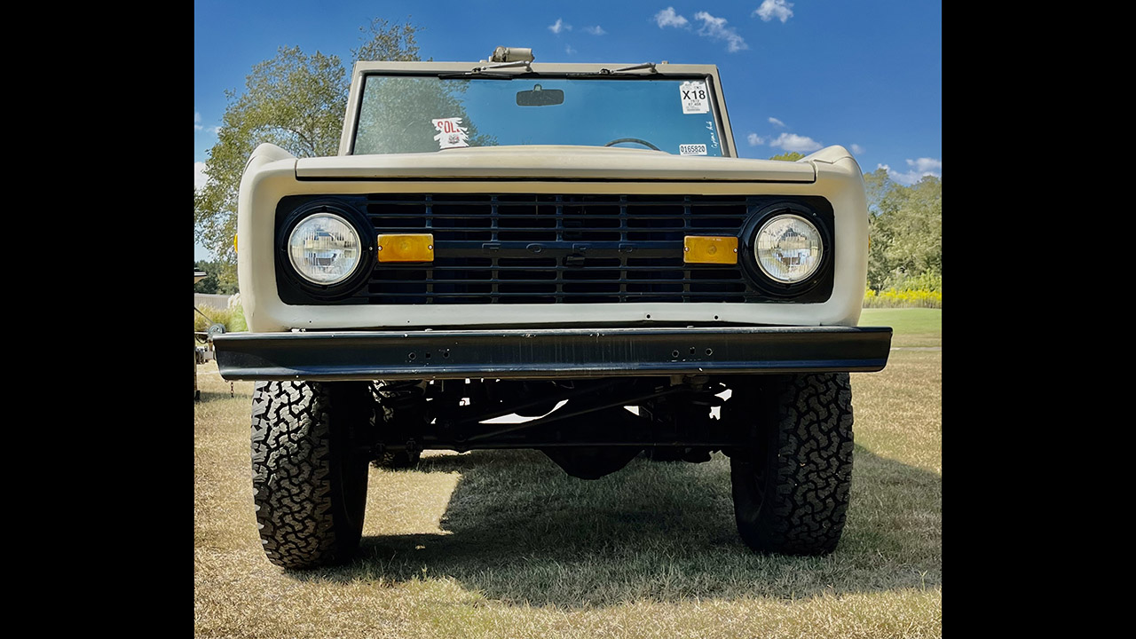 3rd Image of a 1972 FORD BRONCO