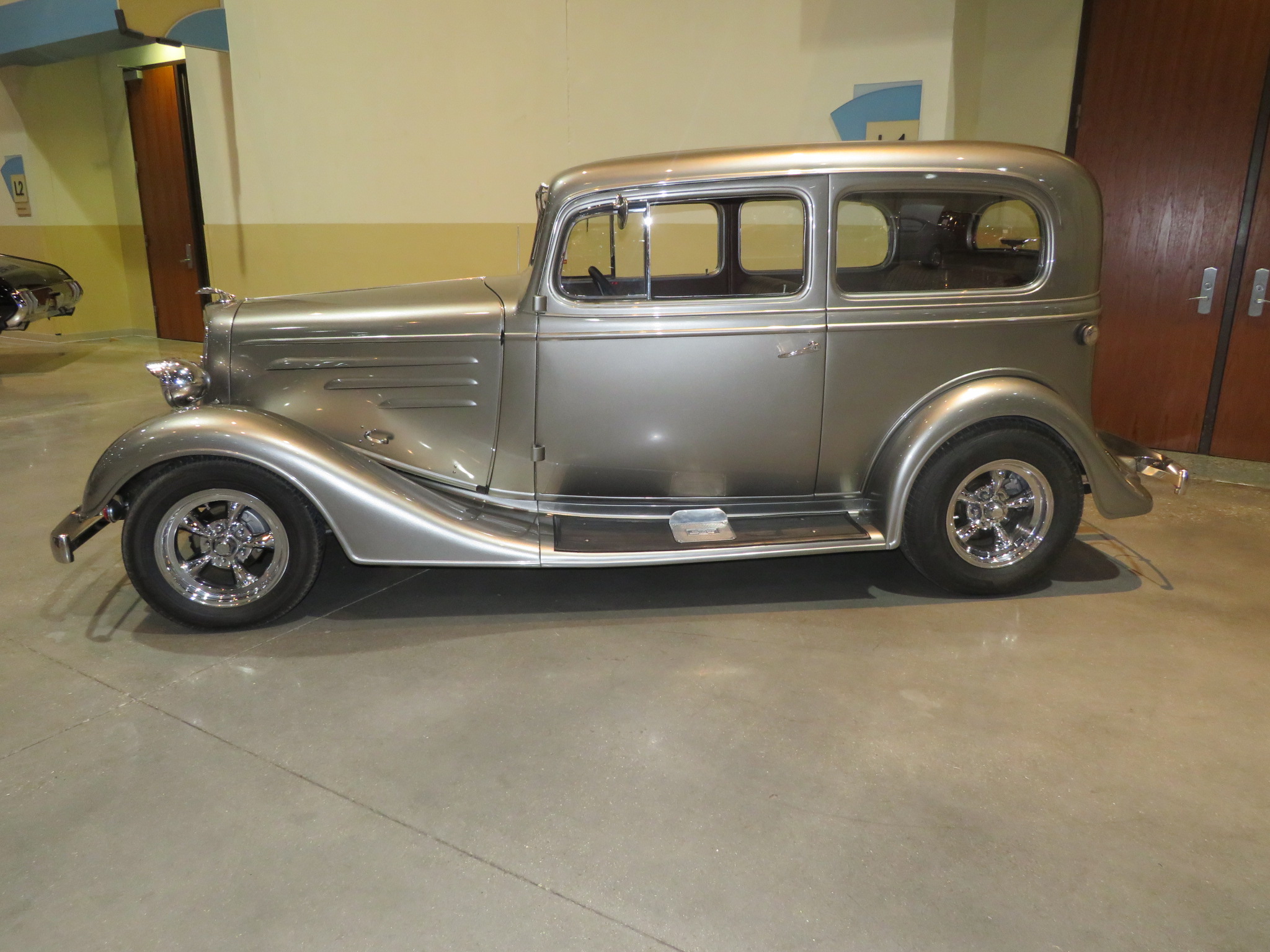 2nd Image of a 1934 CHEVROLET 2 DOOR SEDAN