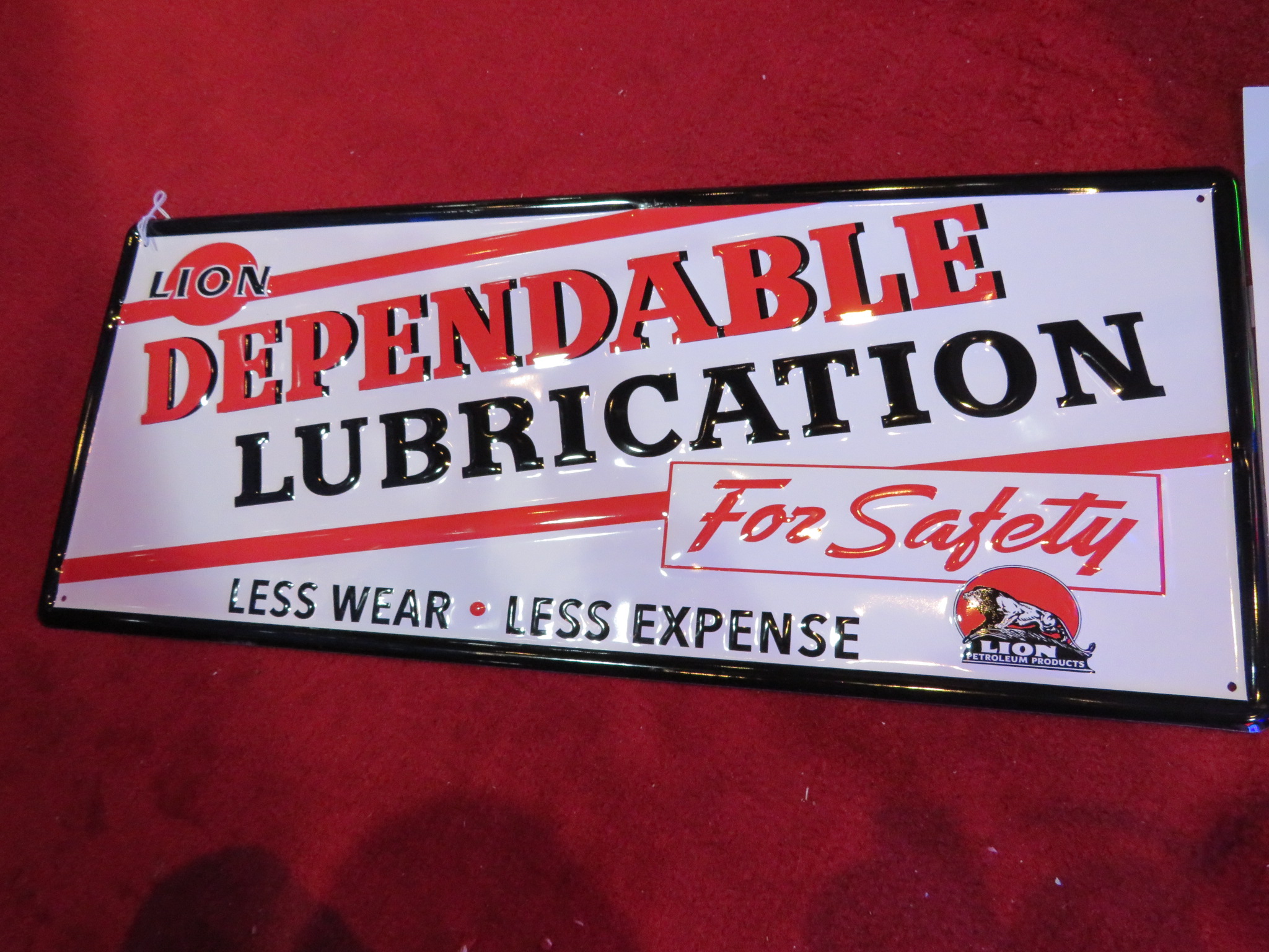 0th Image of a N/A LION  STEEL SIGN EMBOSSED LION DEPENDENBALE LUBRICTATION STEEL SIGN