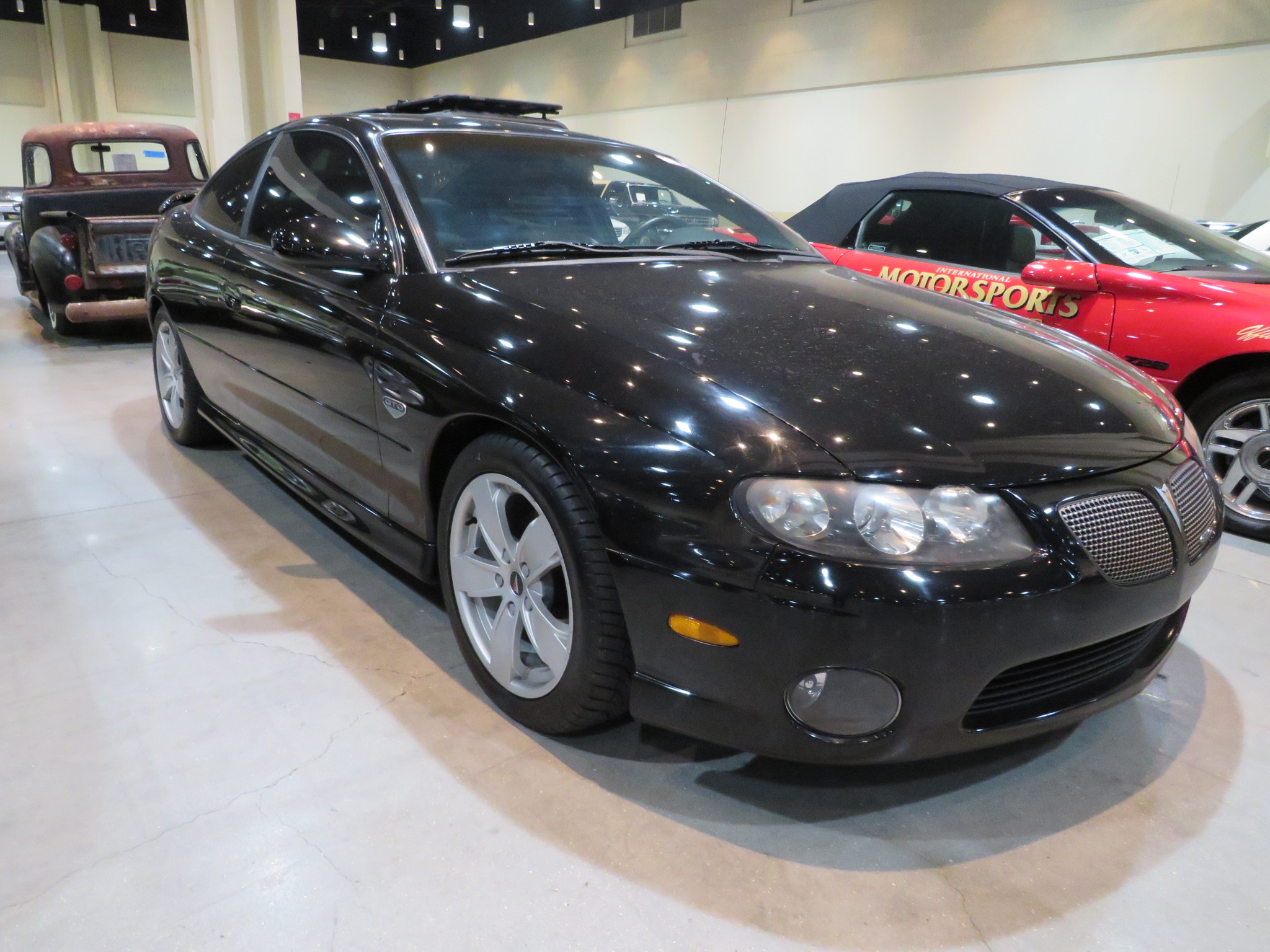 0th Image of a 2004 PONTIAC GTO