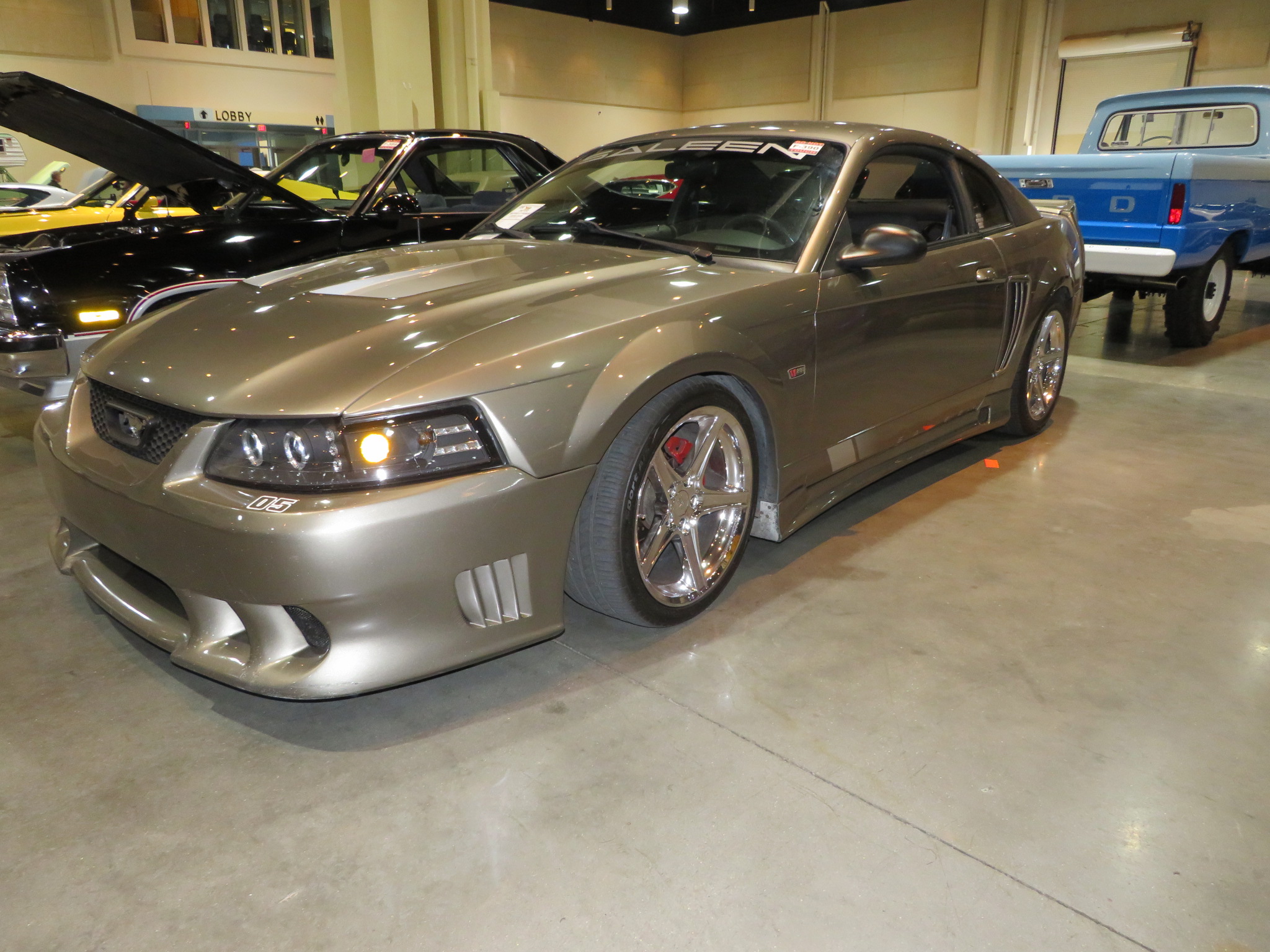 5th Image of a 2002 FORD MUSTANG GT PREMIUM