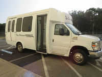 Image 11 of 14 of a 2014 FORD ECONOLINE E350 SUPER DUTY