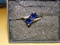 Image 1 of 1 of a N/A SAPPHIRE HEARTS RING