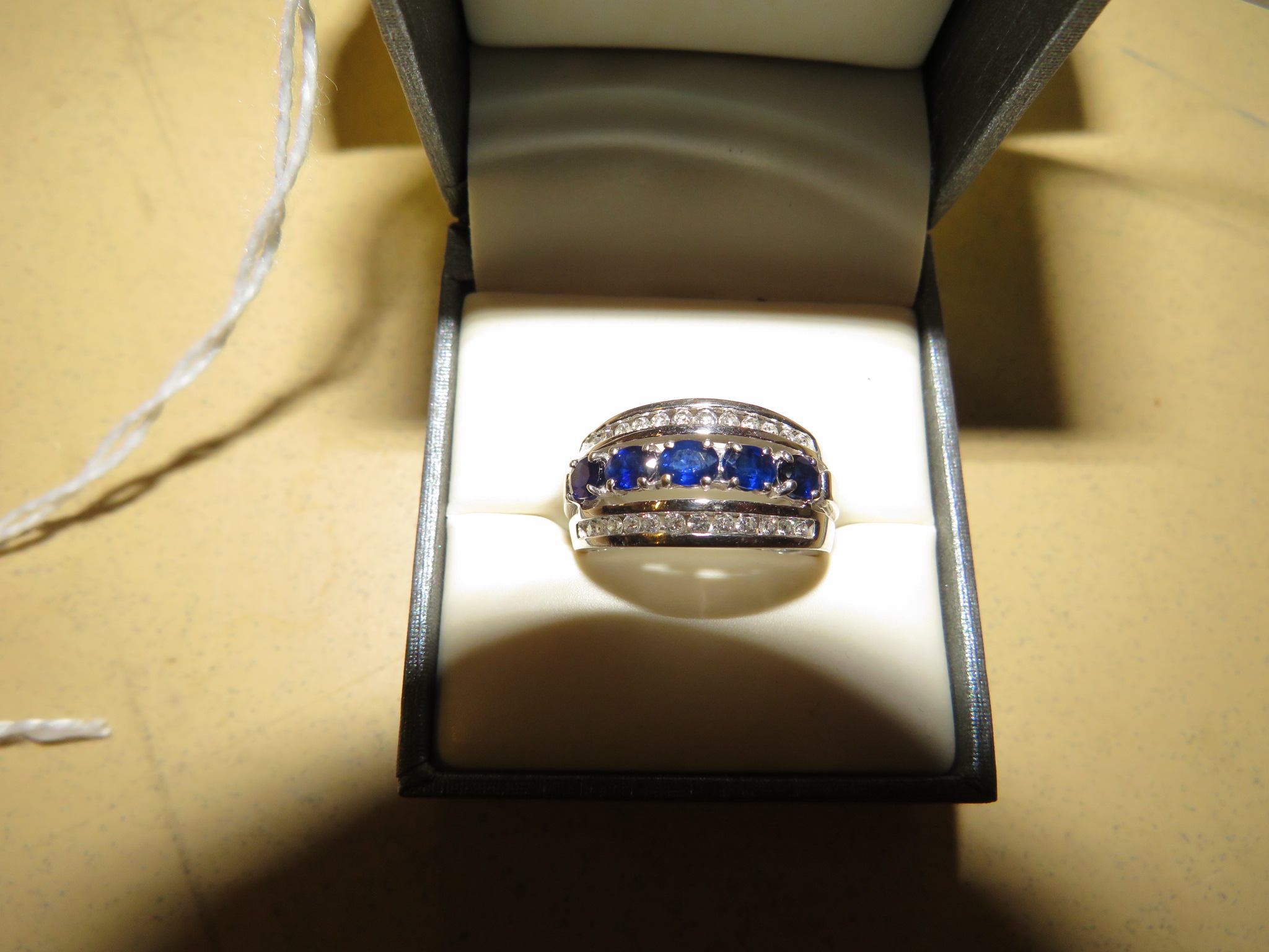1st Image of a N/A WHITE GOLD SAPPHIRE DIAMOND RING
