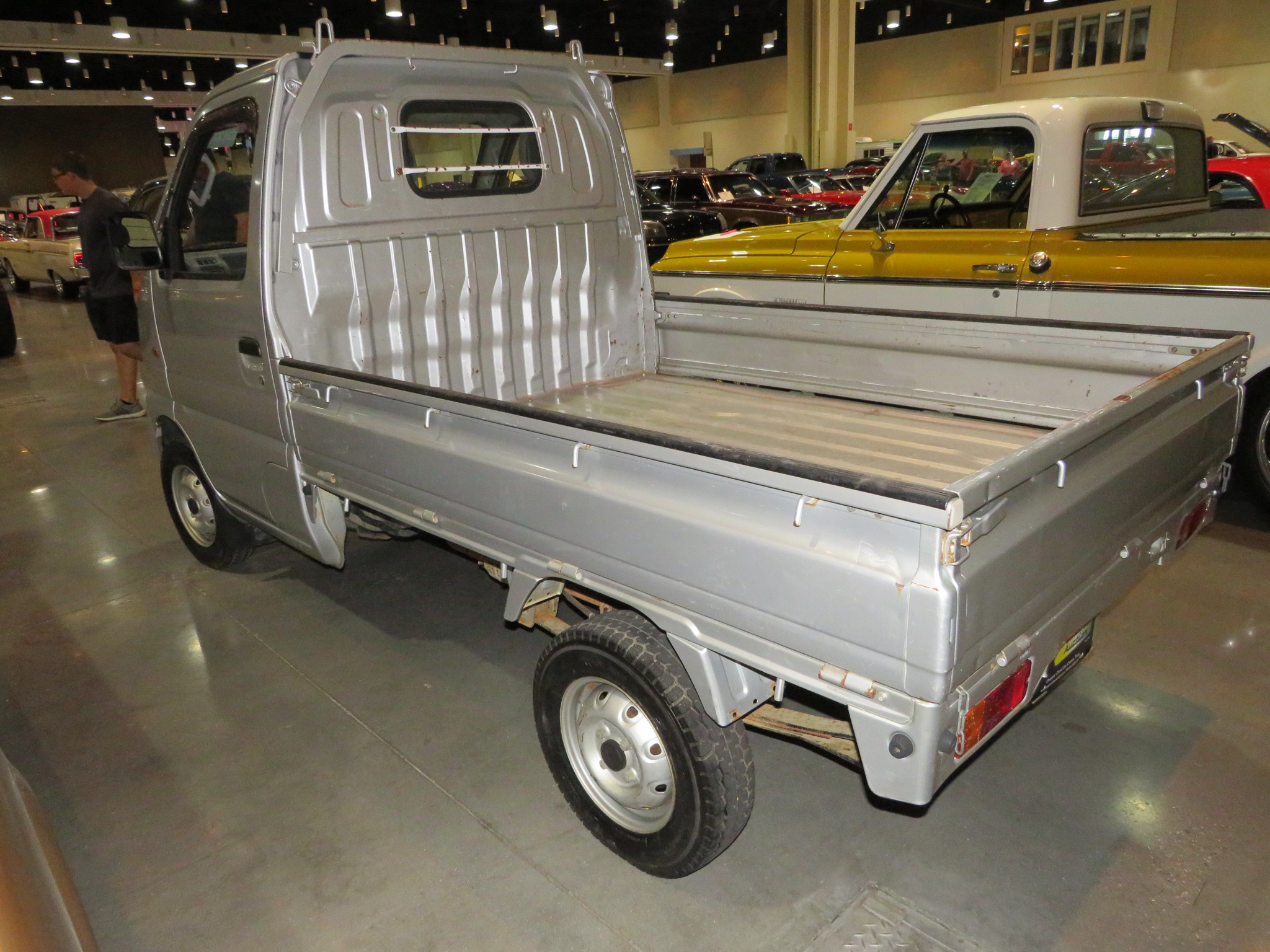 1st Image of a 2001 SUZUKI CARRY 4X4