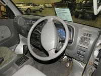Image 6 of 12 of a 2001 SUZUKI CARRY 4X4