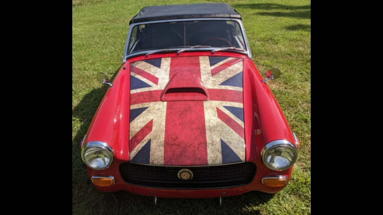 2nd Image of a 1971 MG MIDGET