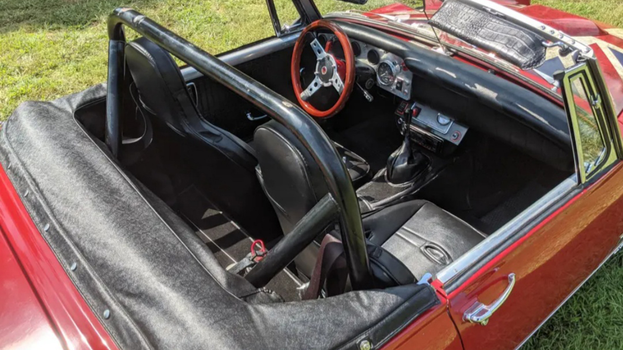 3rd Image of a 1971 MG MIDGET