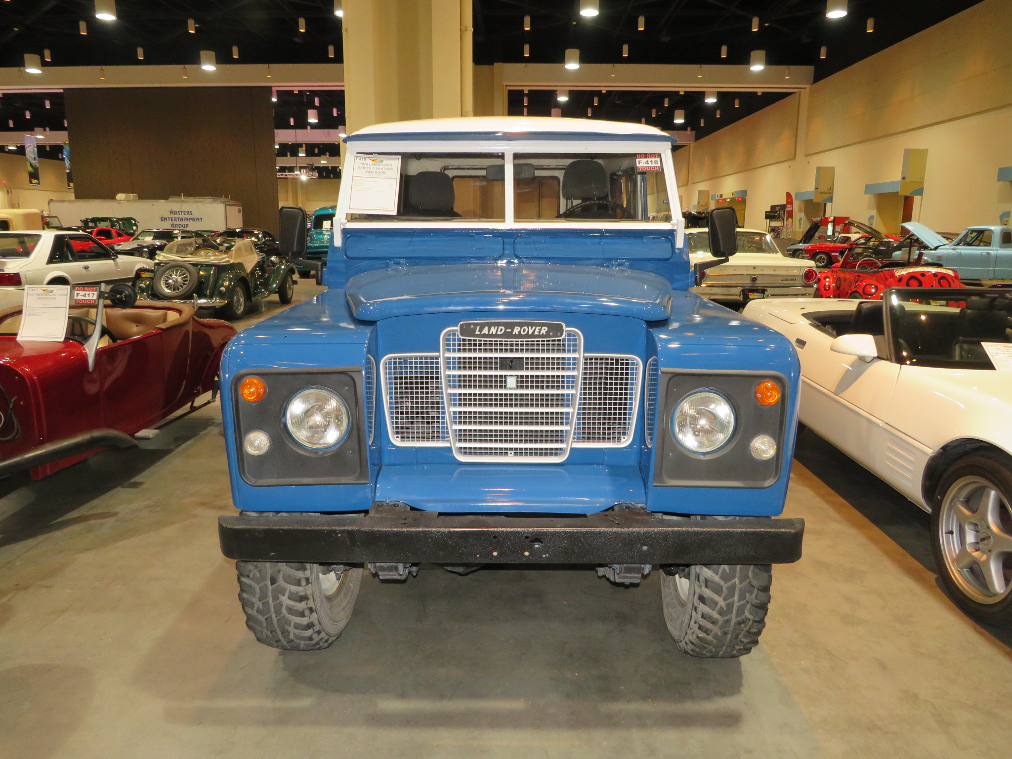 2nd Image of a 1974 LANDROVER SERIES II SANTANA