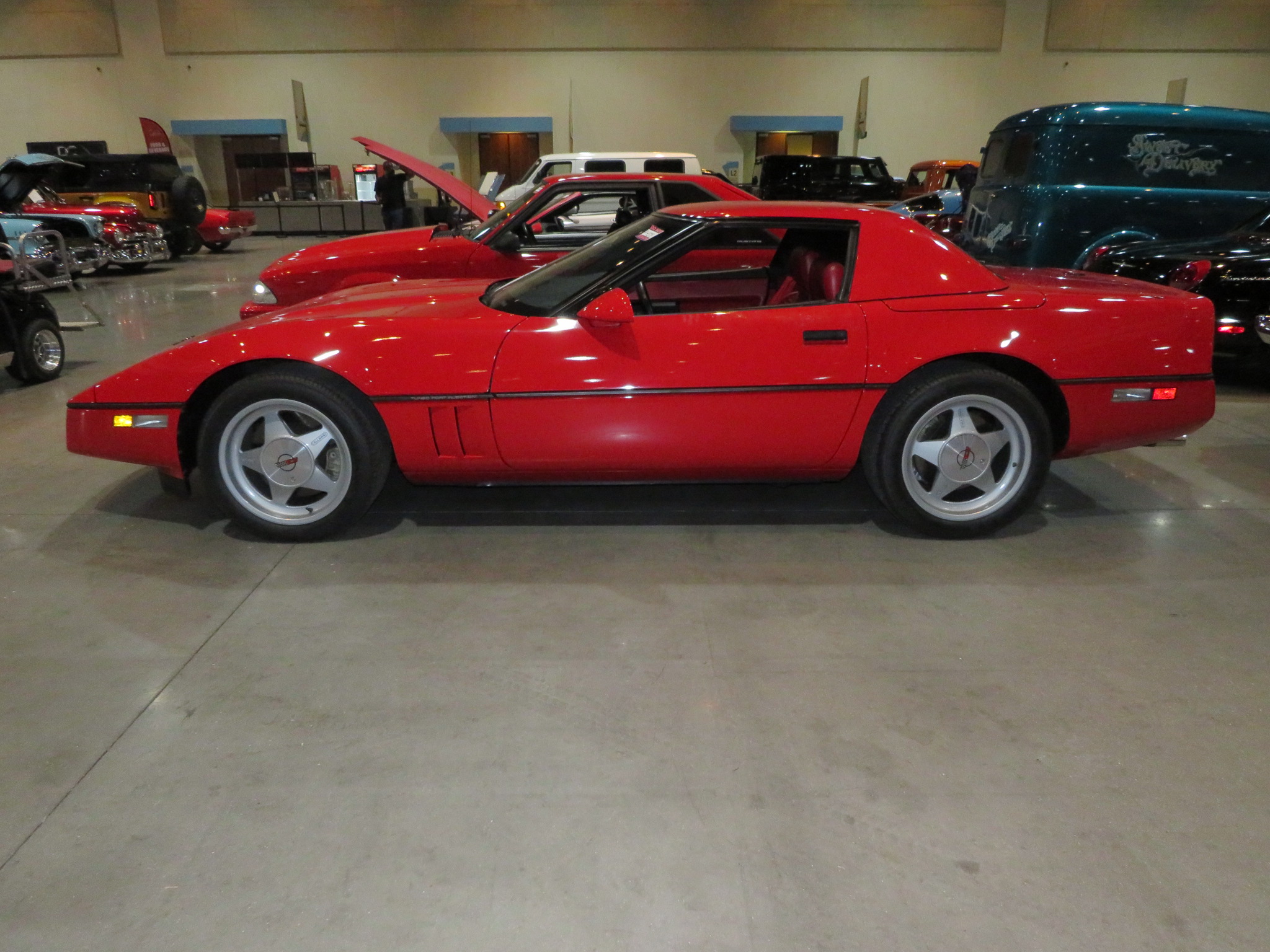 2nd Image of a 1989 CHEVROLET CORVETTE