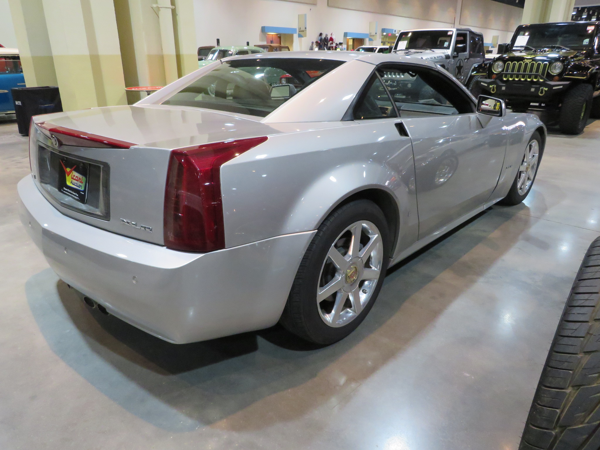 1st Image of a 2006 CADILLAC XLR ROADSTER
