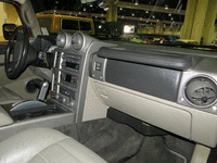 Image 8 of 12 of a 2003 HUMMER H2 3/4 TON