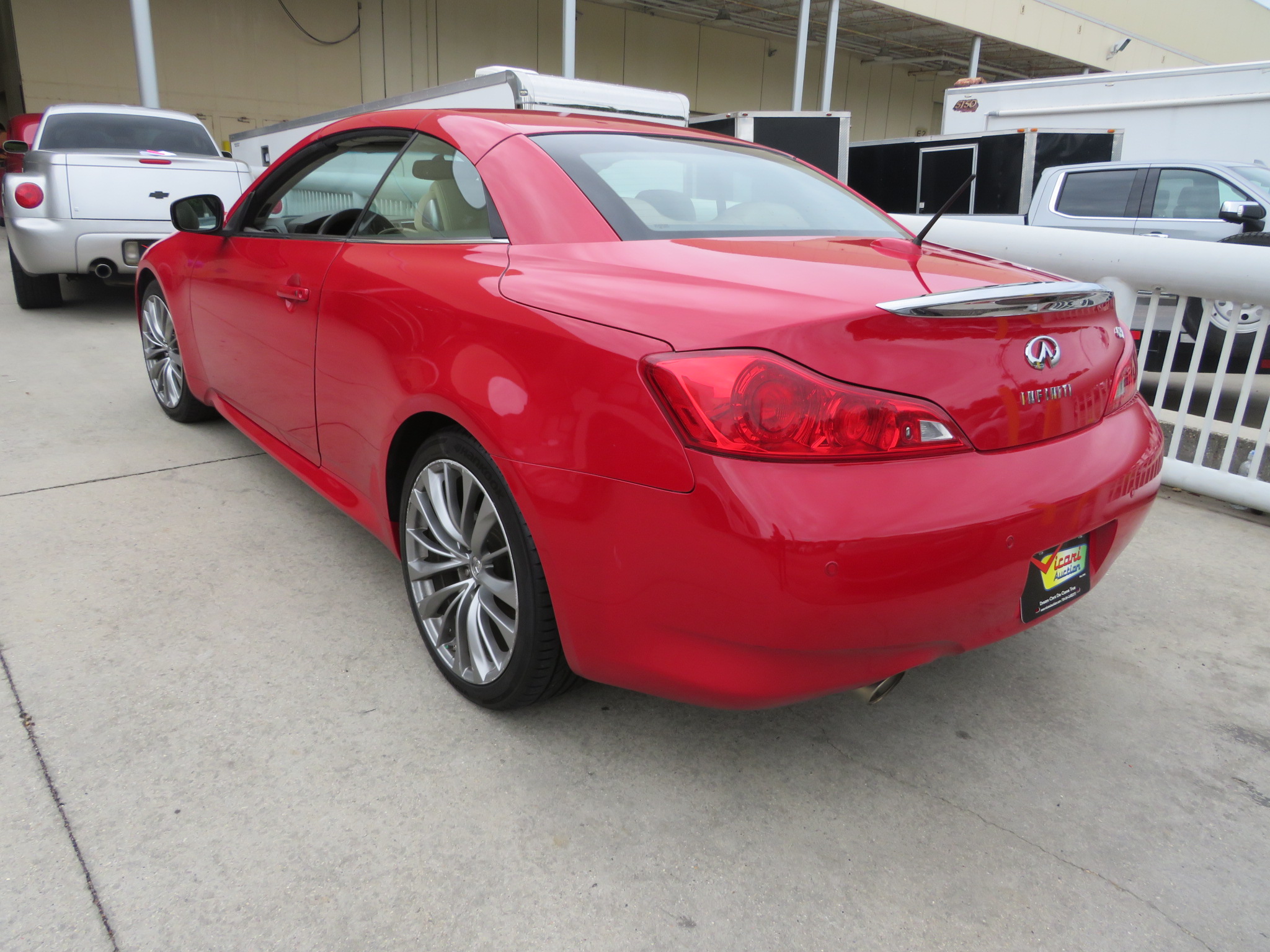 1st Image of a 2012 INFINITI G37 SPORT