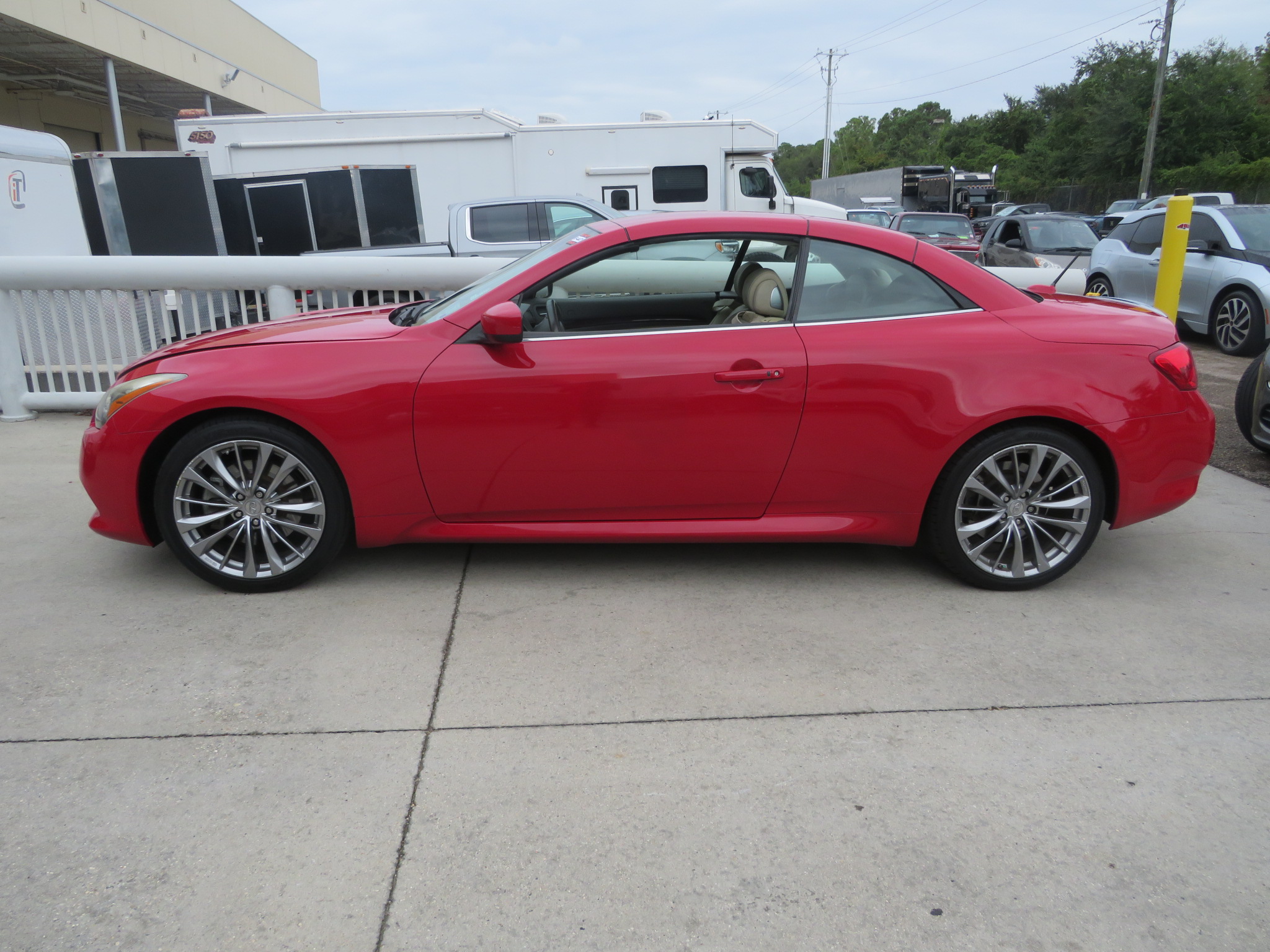 2nd Image of a 2012 INFINITI G37 SPORT