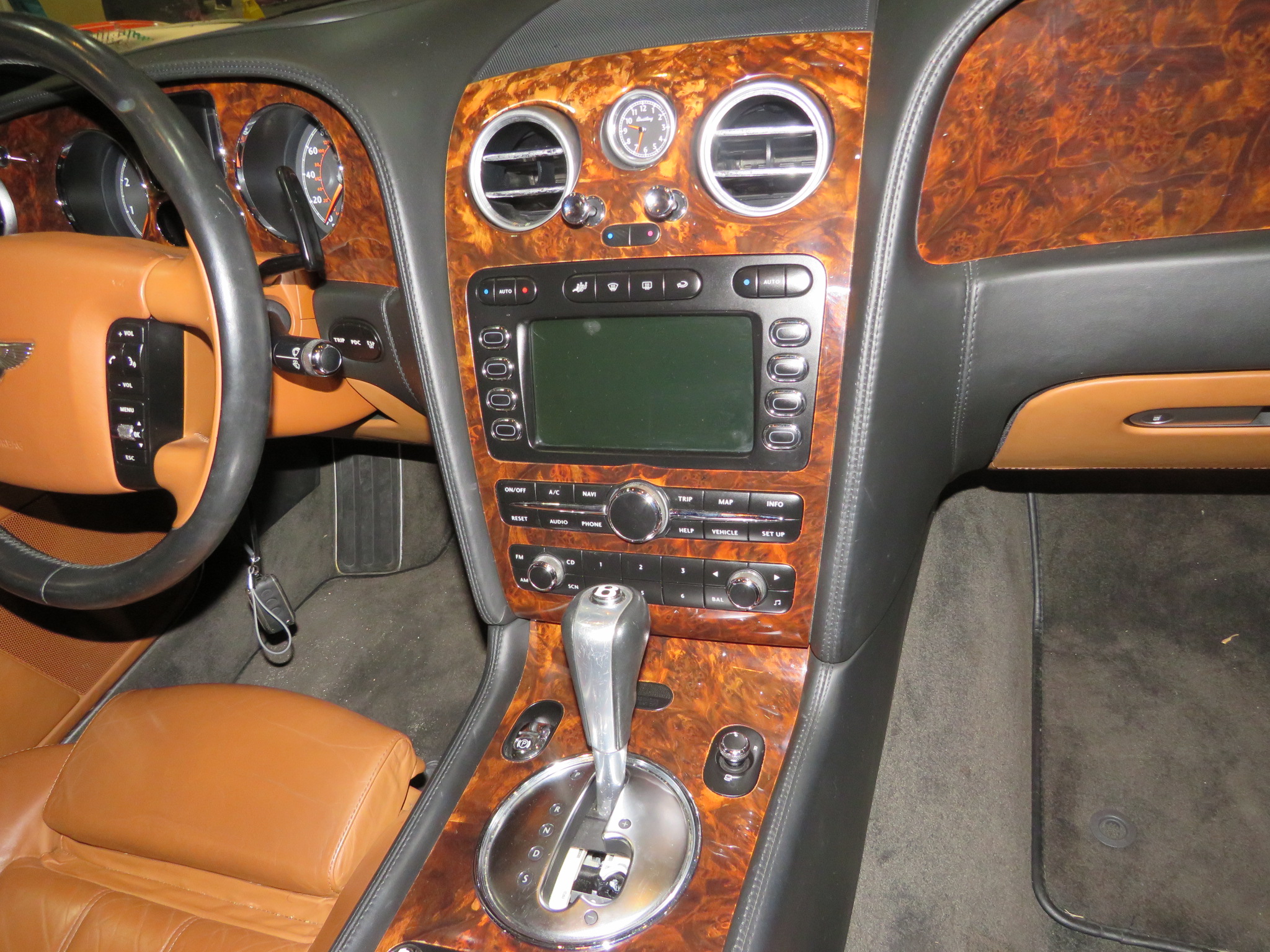 7th Image of a 2006 BENTLEY CONTINENTAL GT