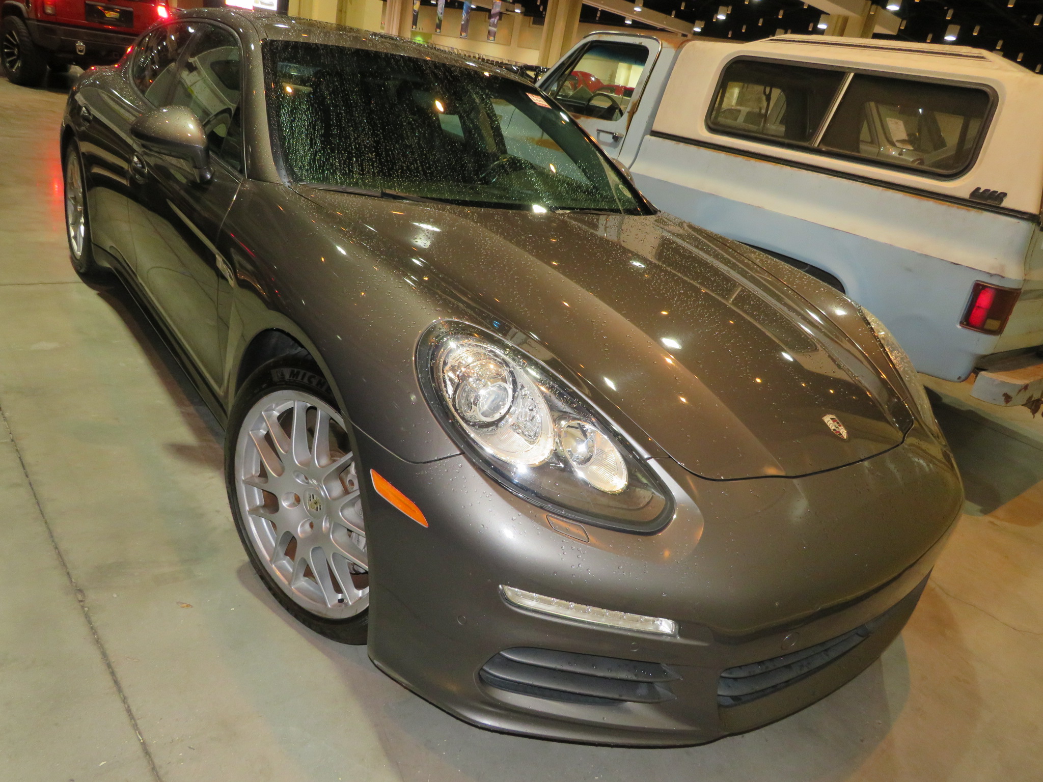 1st Image of a 2014 PORSCHE PANAMERA