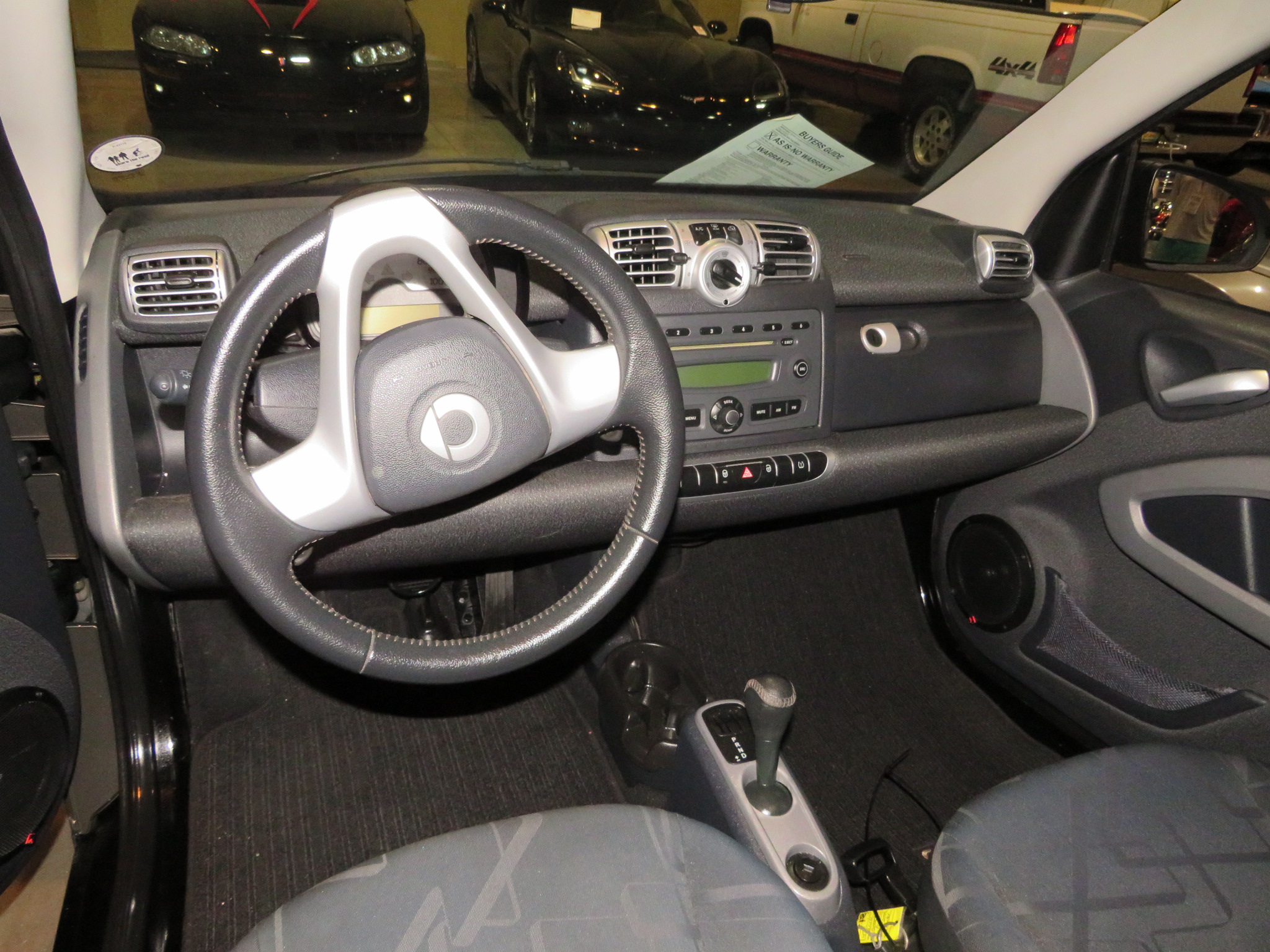 4th Image of a 2010 SMART FORTWO PASSION COUPE