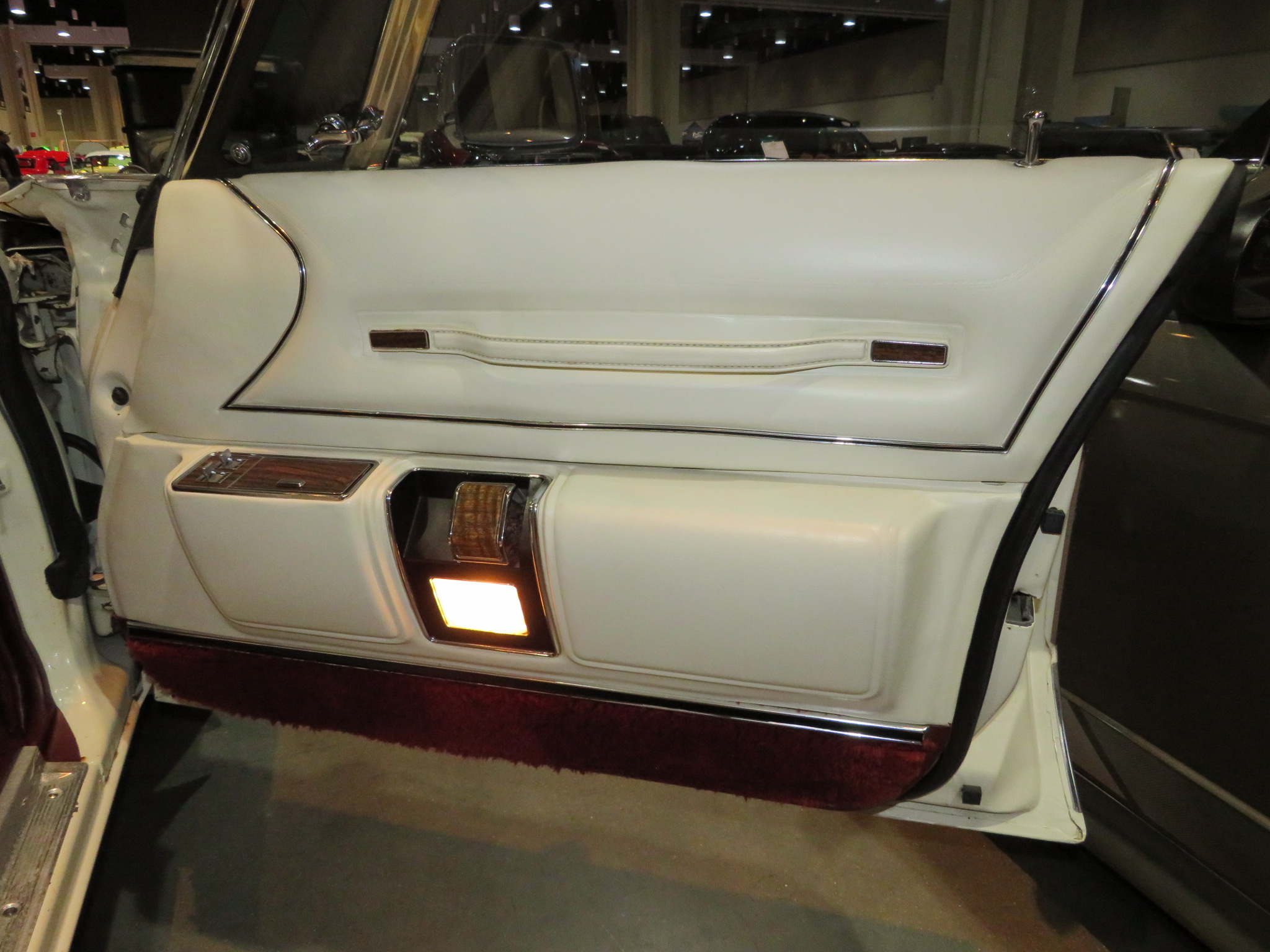 9th Image of a 1975 CHRYSLER IMPERIAL
