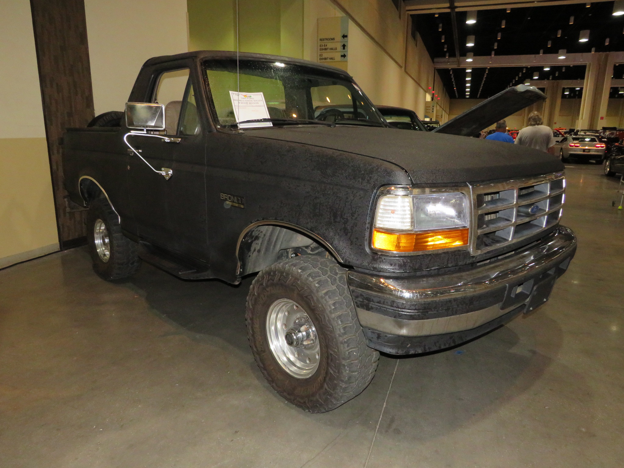 1st Image of a 1995 FORD BRONCO EDDIE BAUER