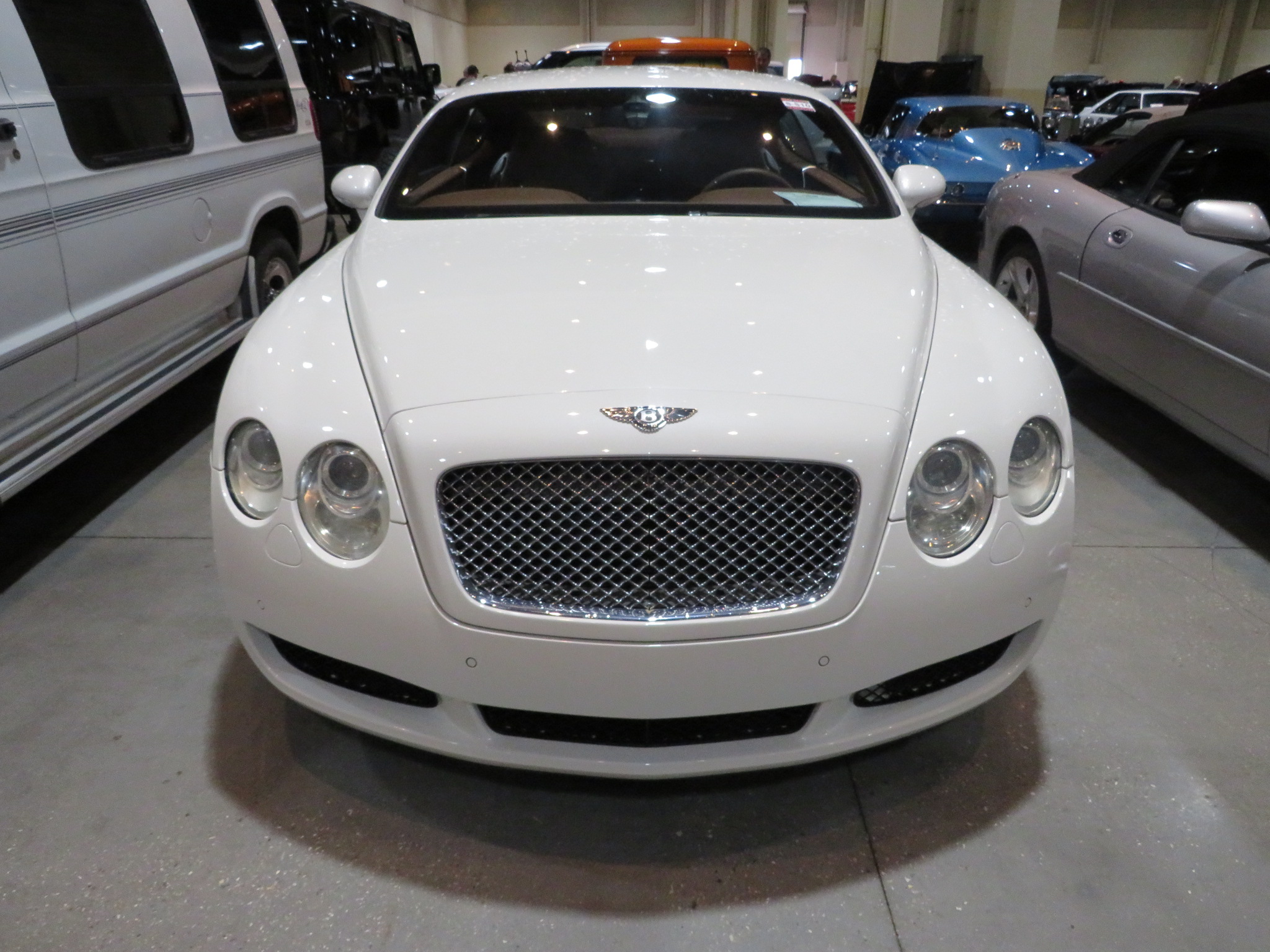 2nd Image of a 2005 BENTLEY CONTINENTAL GT