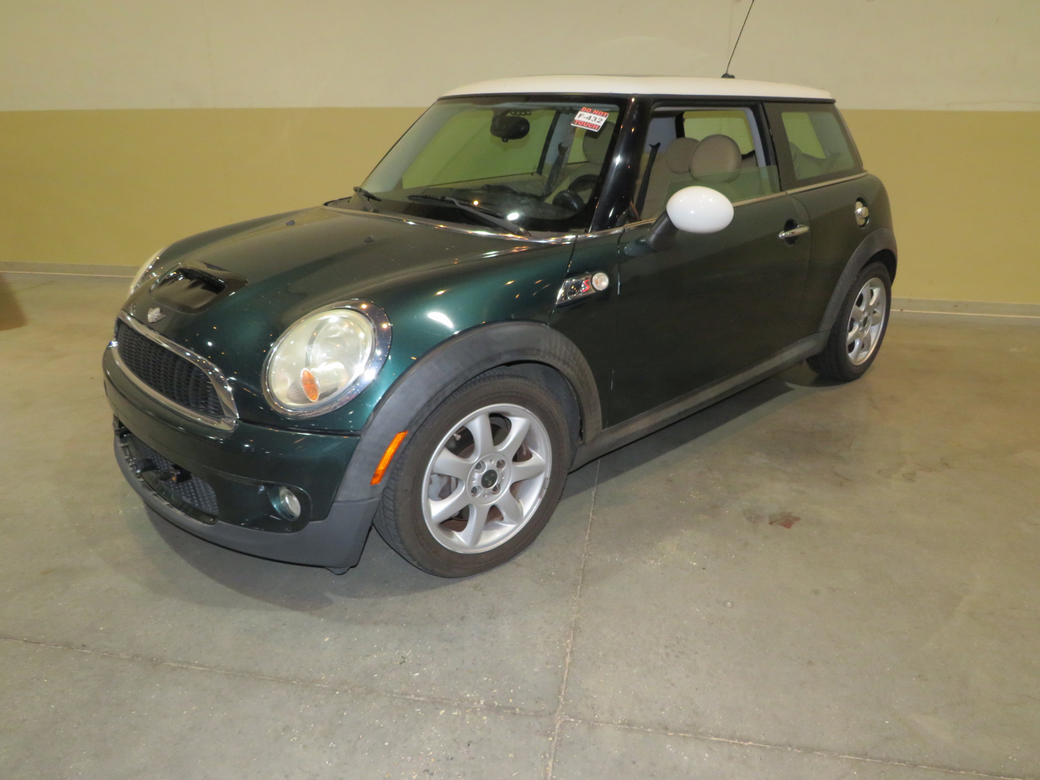 0th Image of a 2009 MINI COOPER S