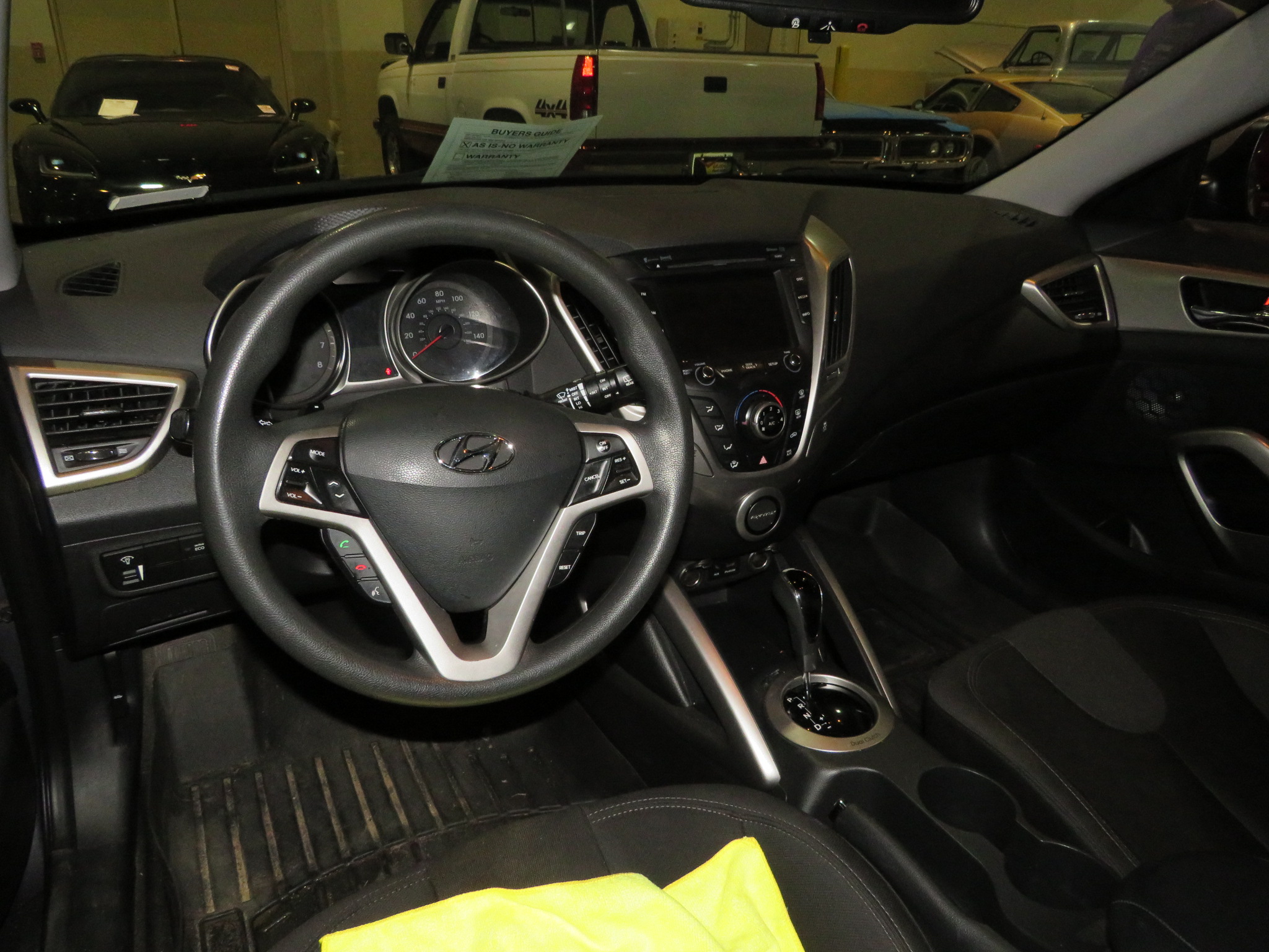 4th Image of a 2012 HYUNDAI VELOSTER