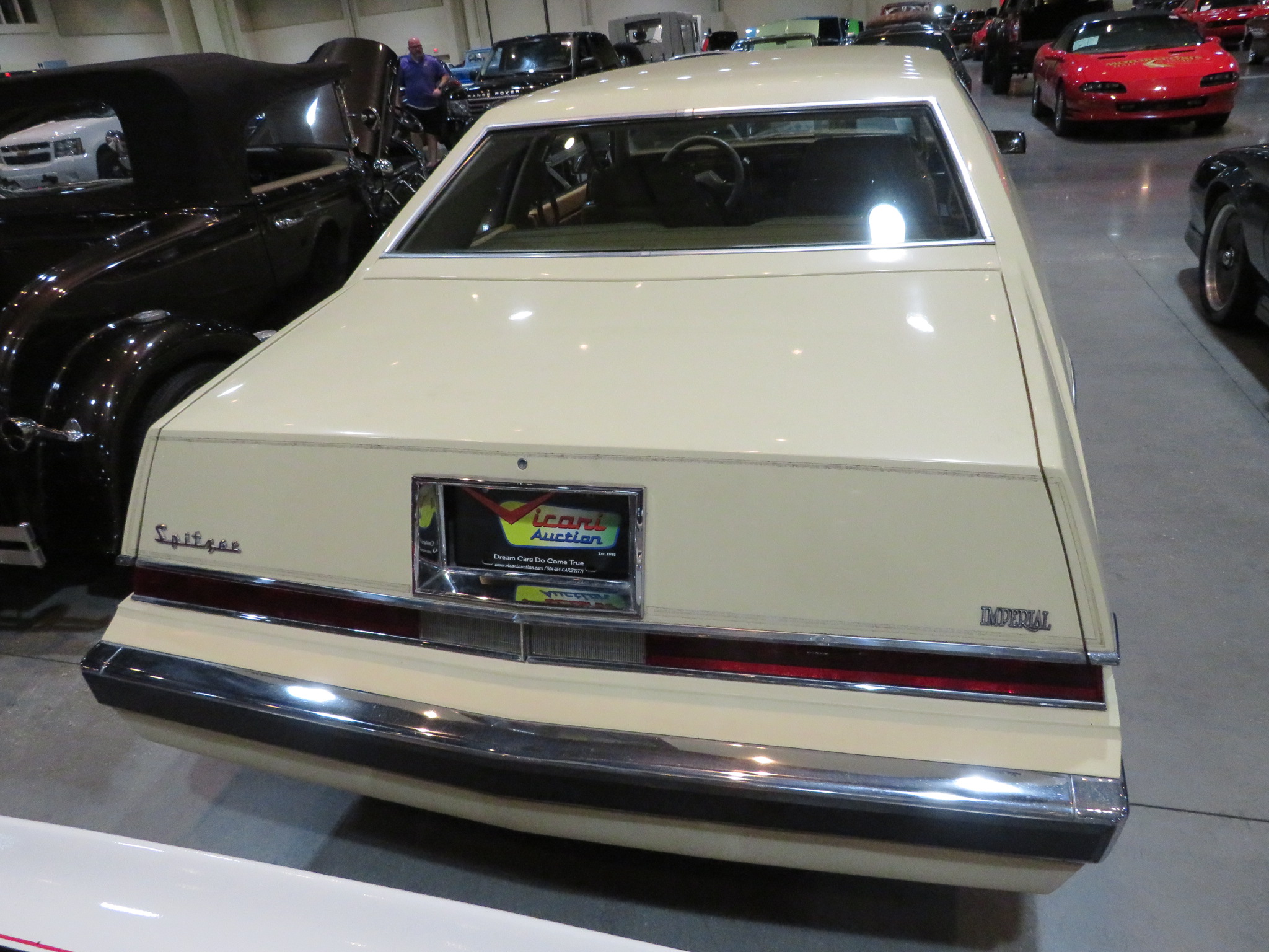 3rd Image of a 1981 CHRYSLER IMPERIAL LUXURY