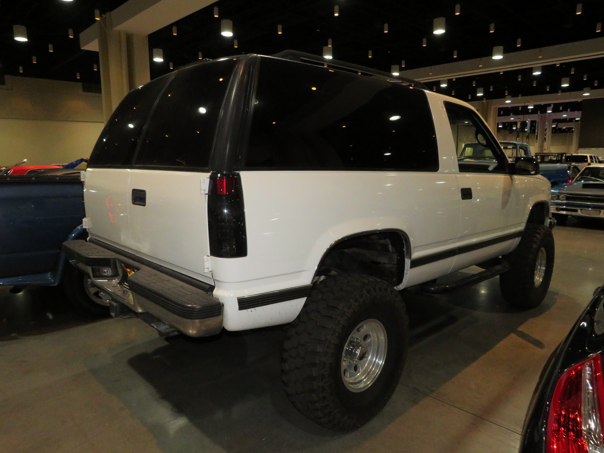 1st Image of a 1995 CHEVROLET TAHOE