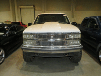 Image 3 of 12 of a 1995 CHEVROLET TAHOE