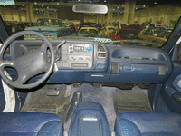 Image 5 of 12 of a 1995 CHEVROLET TAHOE