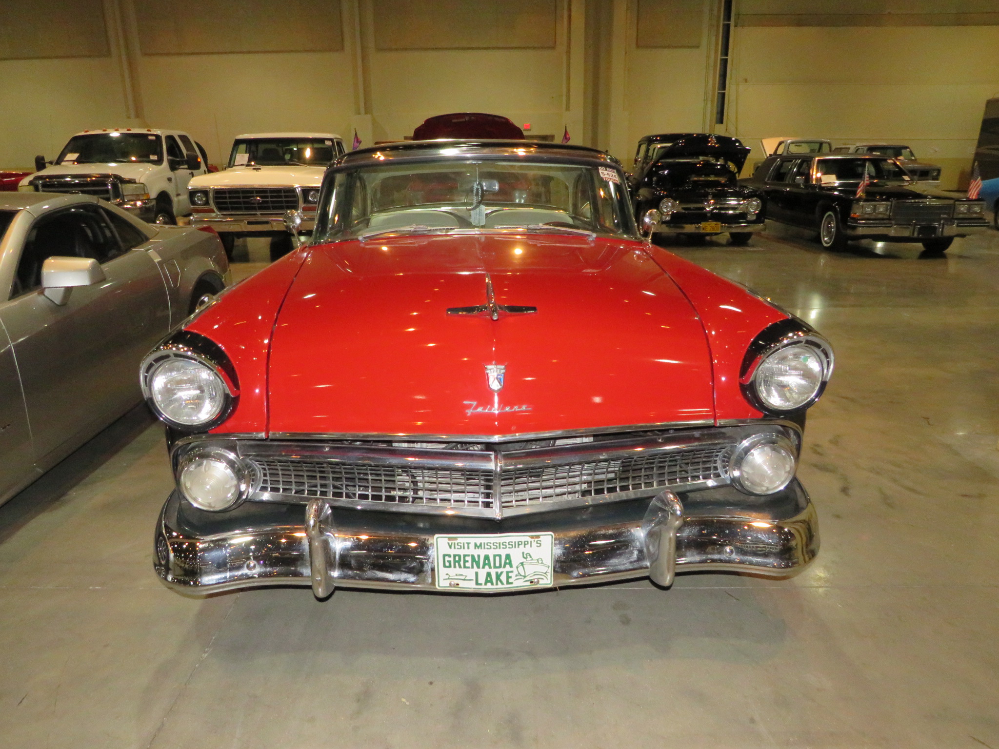 2nd Image of a 1955 FORD FAIRLANE VICTORIA