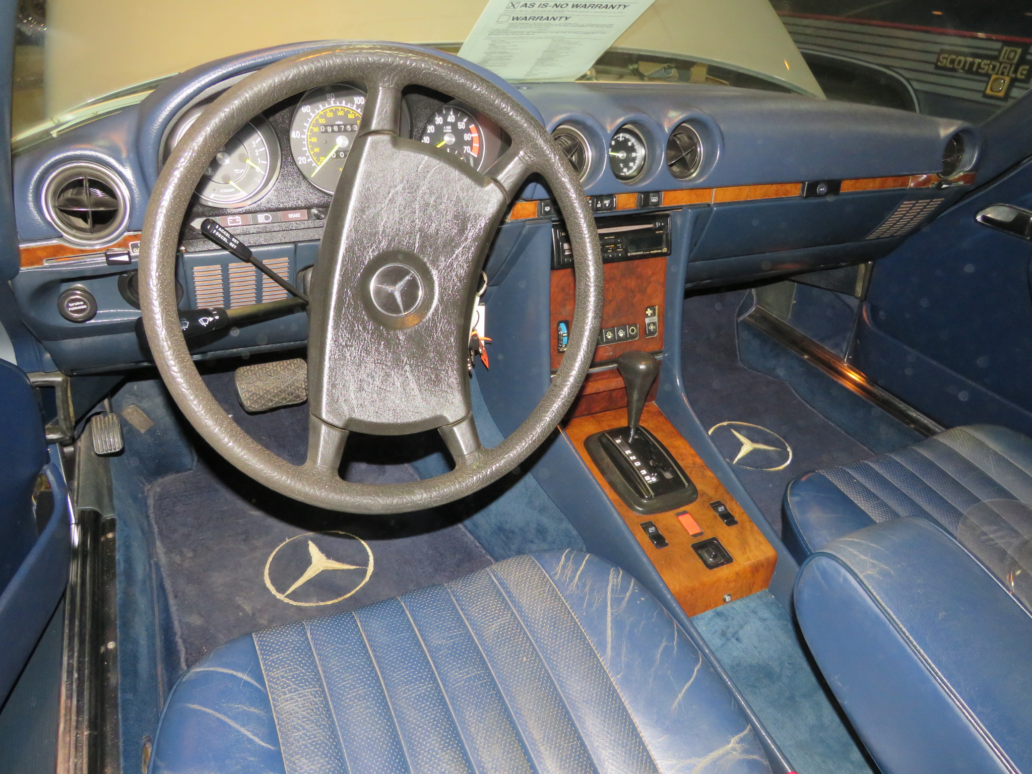 4th Image of a 1984 MERCEDES-BENZ 380 380SL