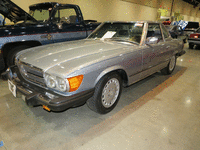 Image 2 of 14 of a 1984 MERCEDES-BENZ 380 380SL