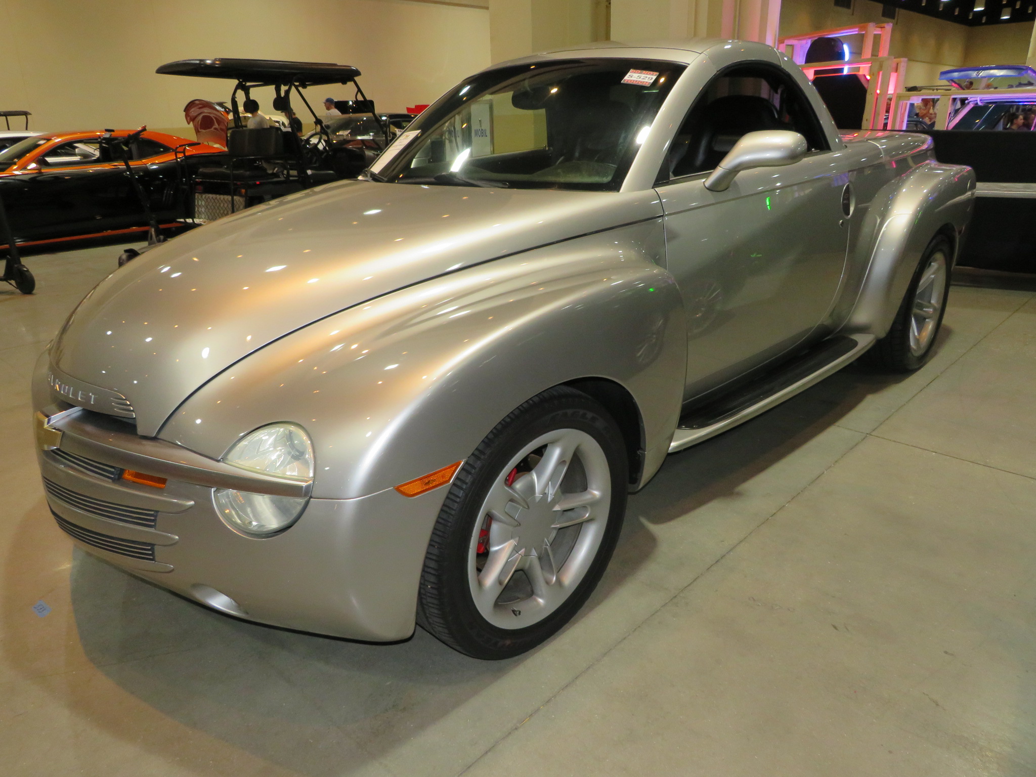 0th Image of a 2004 CHEVROLET SSR LS