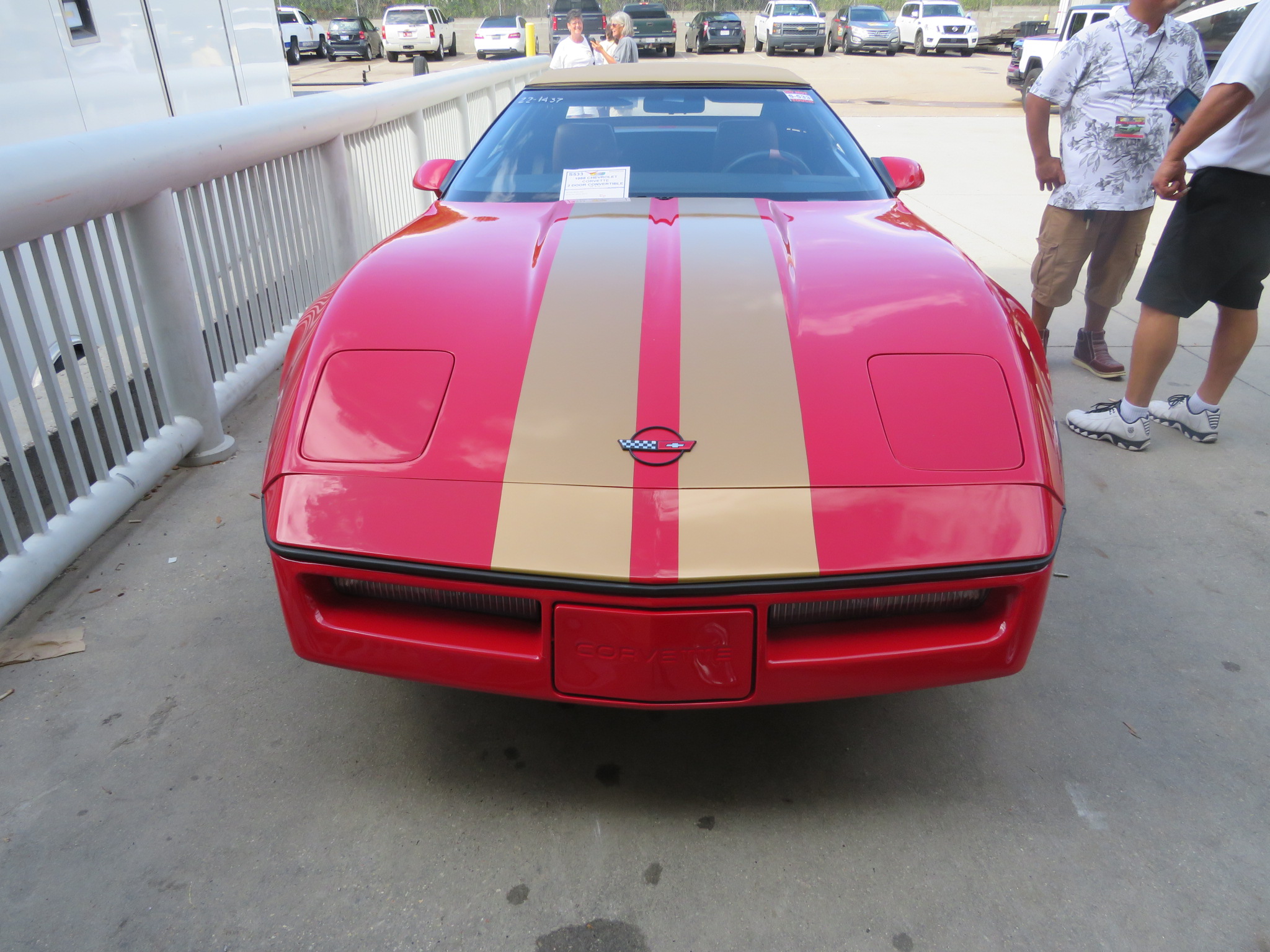 2nd Image of a 1988 CHEVROLET CORVETTE