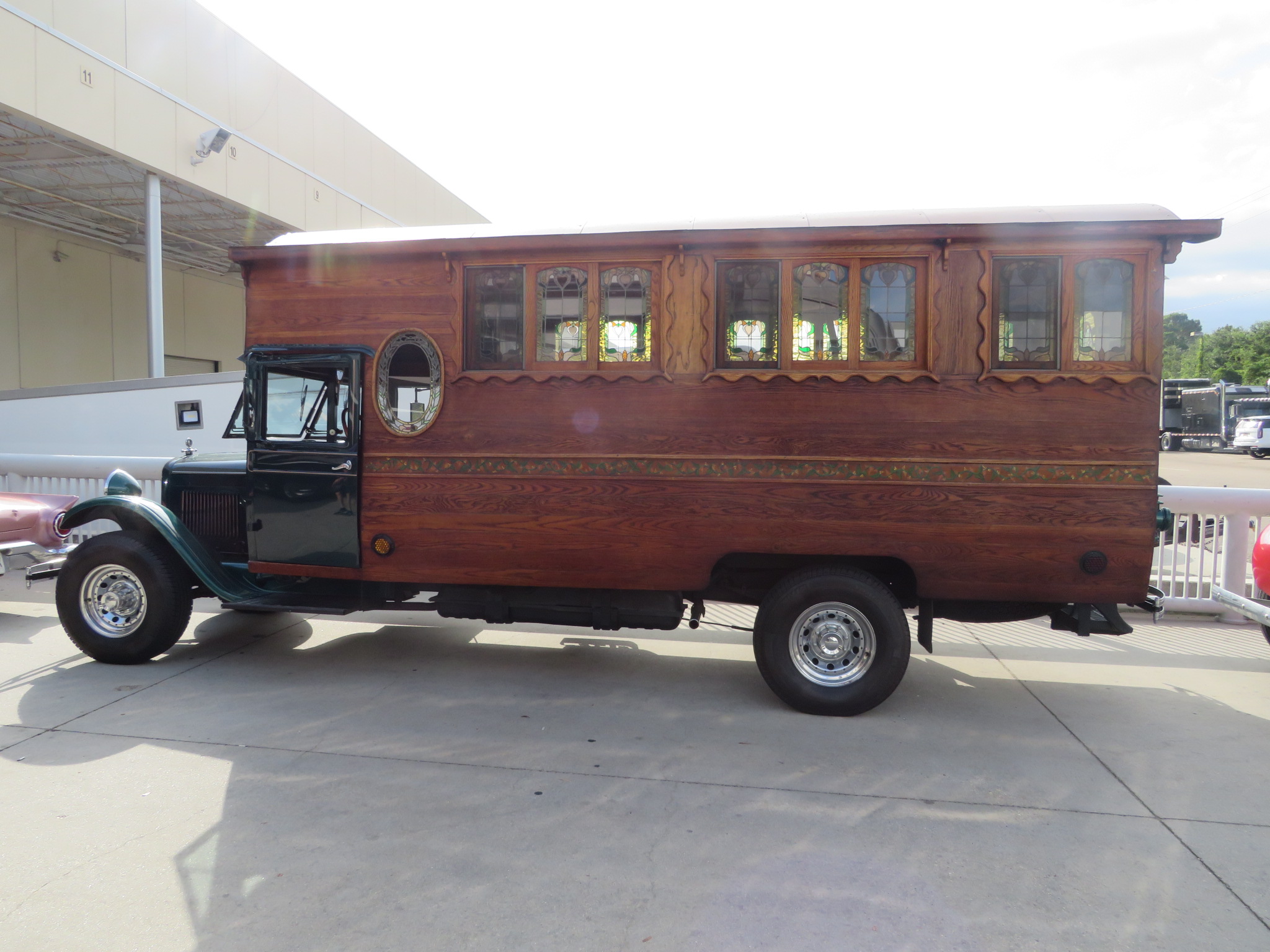 2nd Image of a 1928 CHEVROLET MOTORHOME