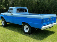 Image 3 of 24 of a 1962 FORD F250