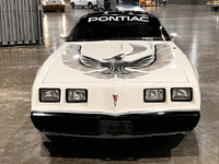 Image 5 of 22 of a 1981 PONTIAC FIREBIRD