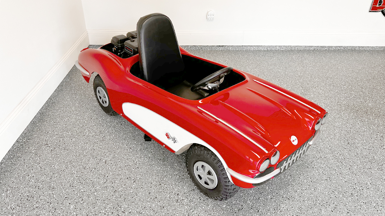 2nd Image of a 1962 YARDMAN MINIATURE CORVETTE