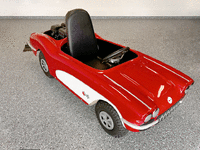 Image 4 of 16 of a 1962 YARDMAN MINIATURE CORVETTE