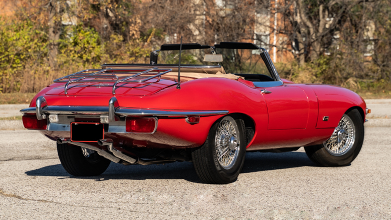 3rd Image of a 1971 JAGUAR XKE