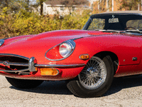 Image 5 of 11 of a 1971 JAGUAR XKE