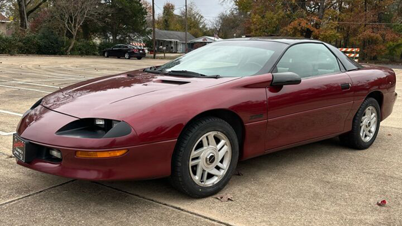 0th Image of a 1994 CHEVROLET CAMARO Z28