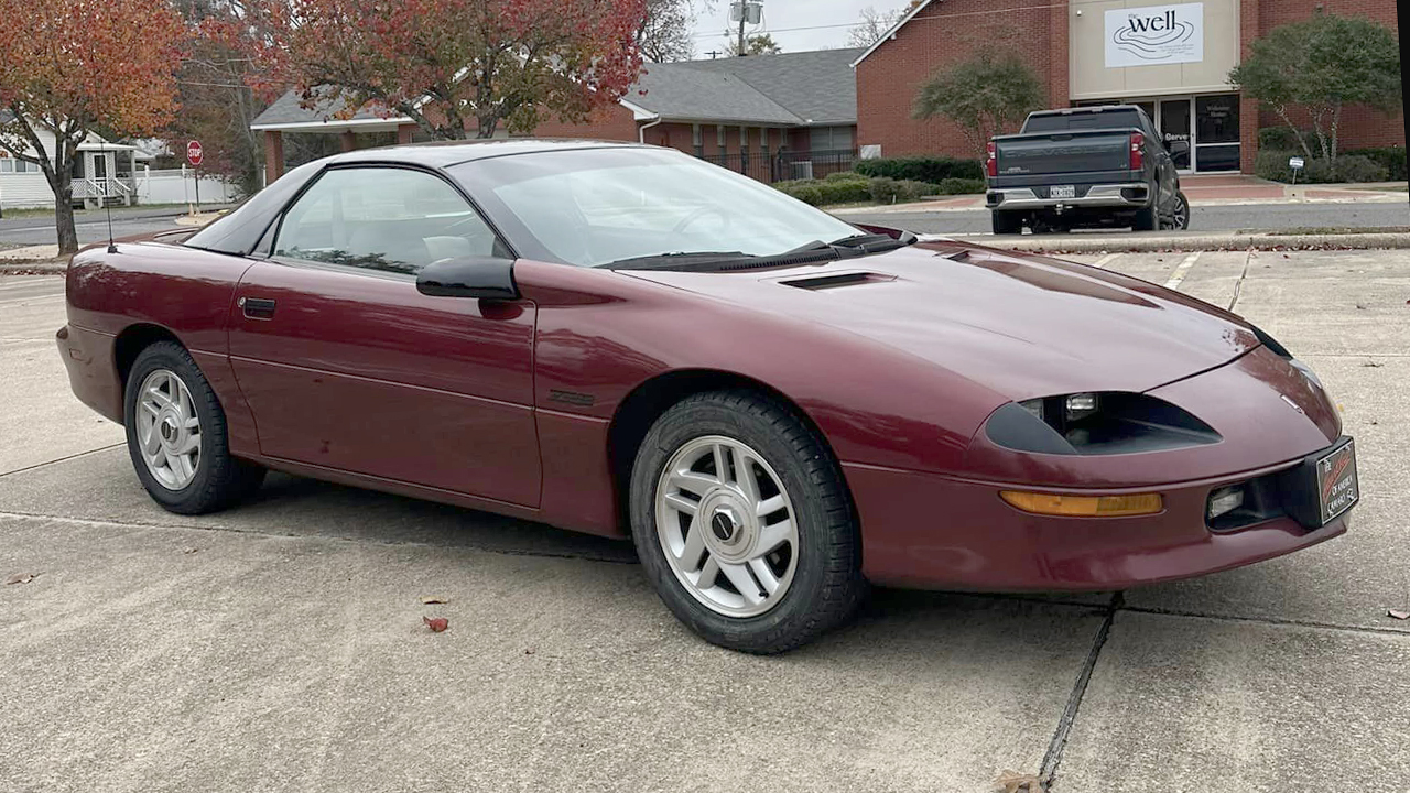 1st Image of a 1994 CHEVROLET CAMARO Z28