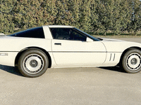 Image 7 of 15 of a 1984 CHEVROLET CORVETTE