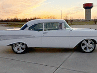 Image 9 of 21 of a 1957 CHEVROLET BELAIR