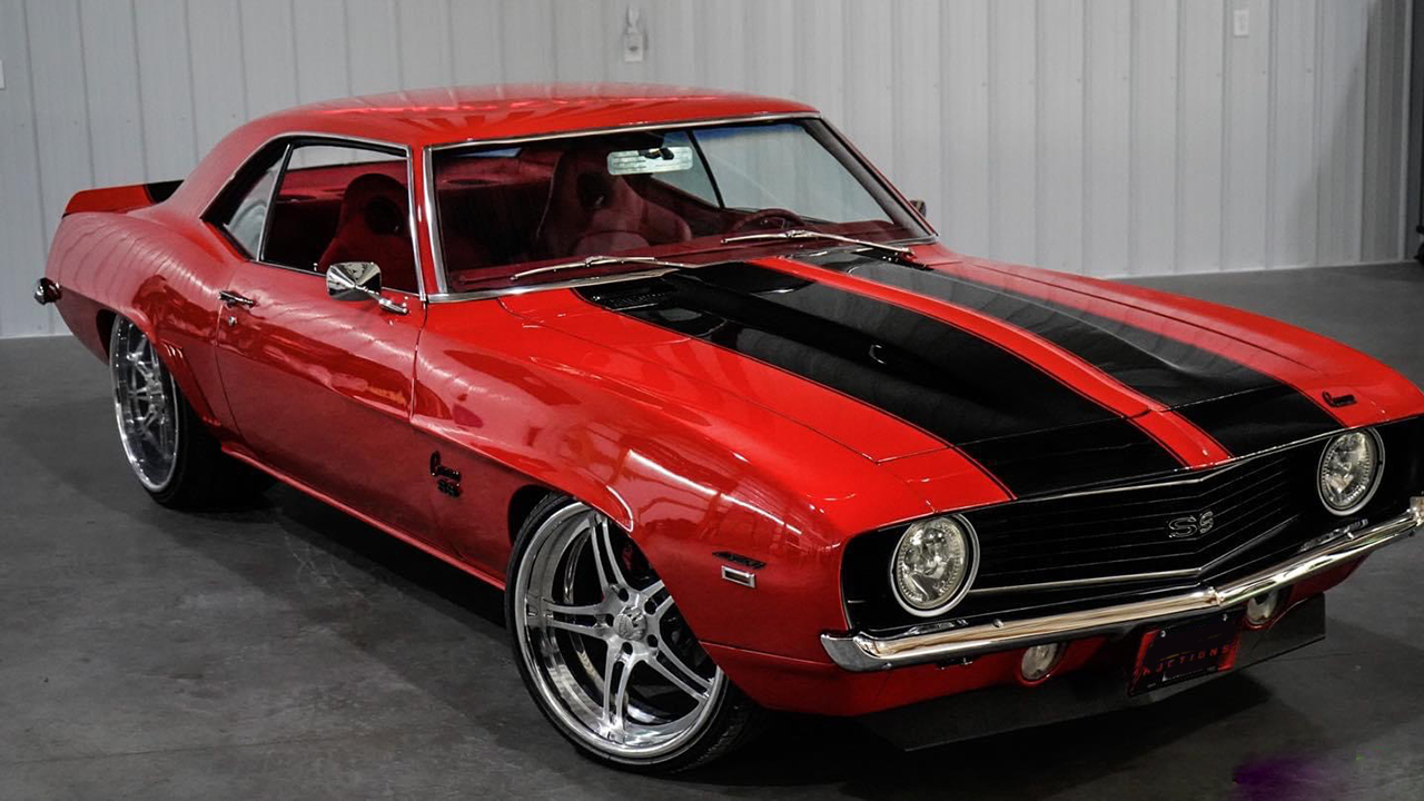 2nd Image of a 1969 CHEVROLET CAMARO RESTO MOD