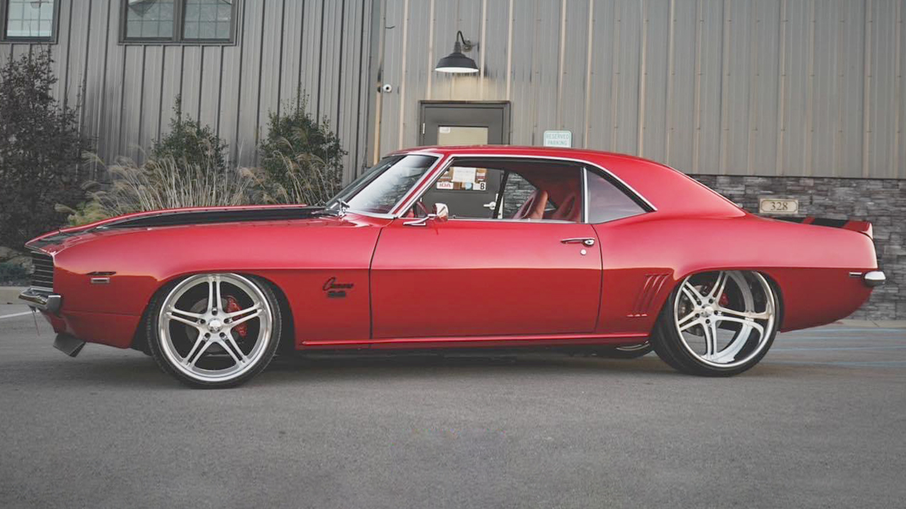 4th Image of a 1969 CHEVROLET CAMARO RESTO MOD