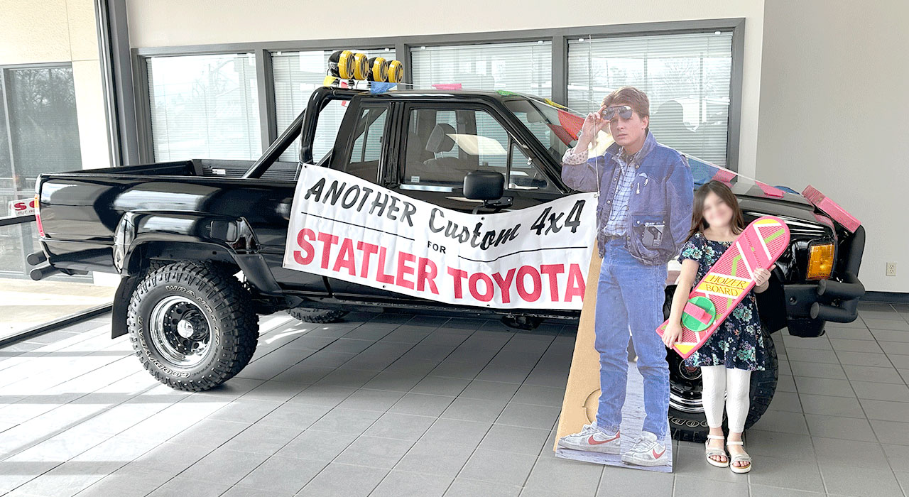 2nd Image of a 1986 TOYOTA TACOMA PICKUP SR5